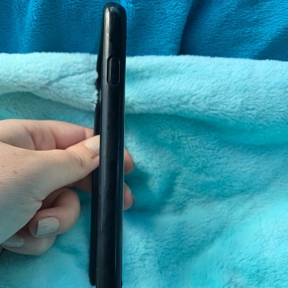 Used Kate Spade iPhone 7/8 case - Picture 5 of 5